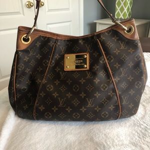 Louis Vuitton galliera pm
